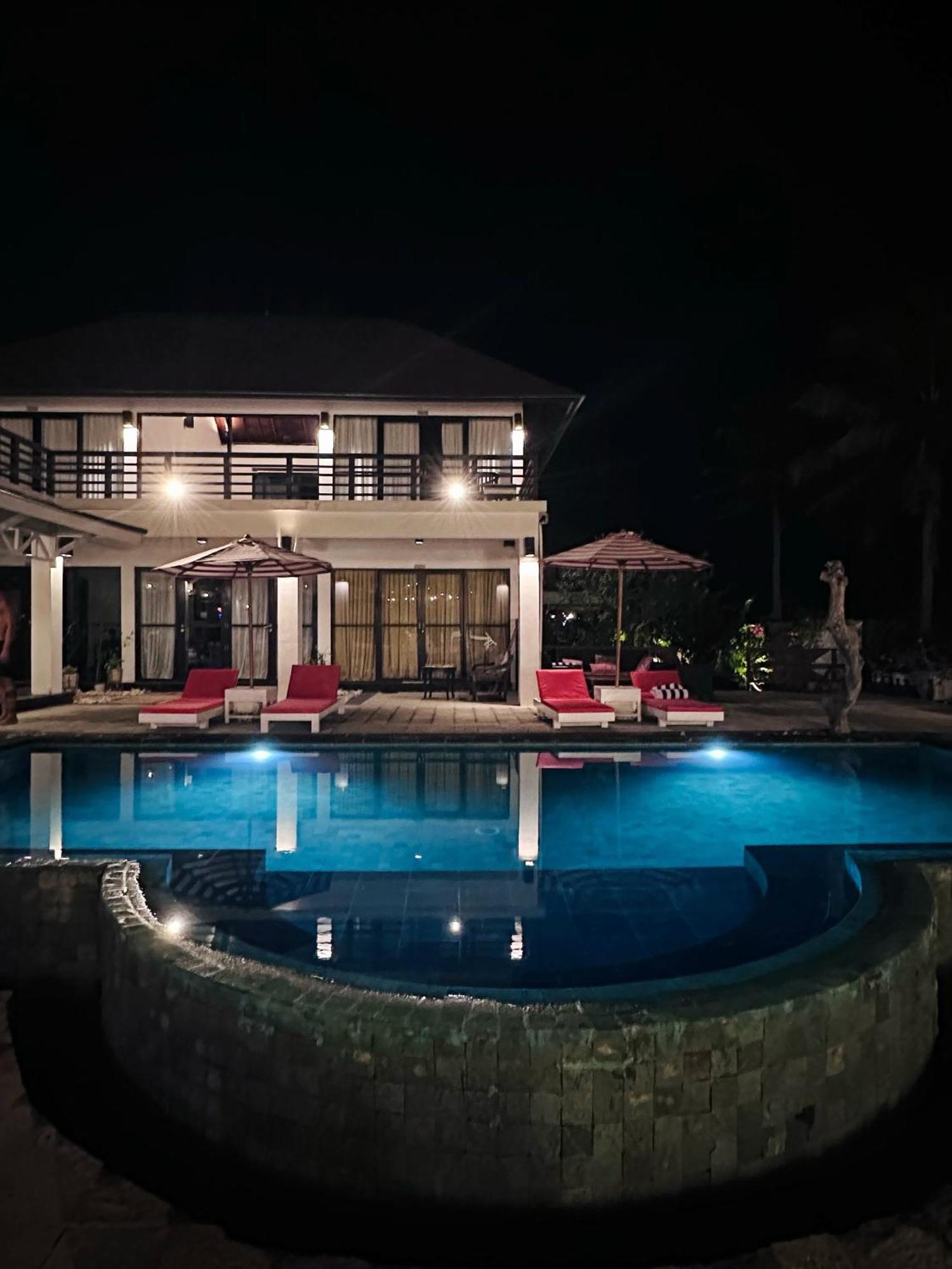 La Villa Джили Трауанган Екстериор снимка